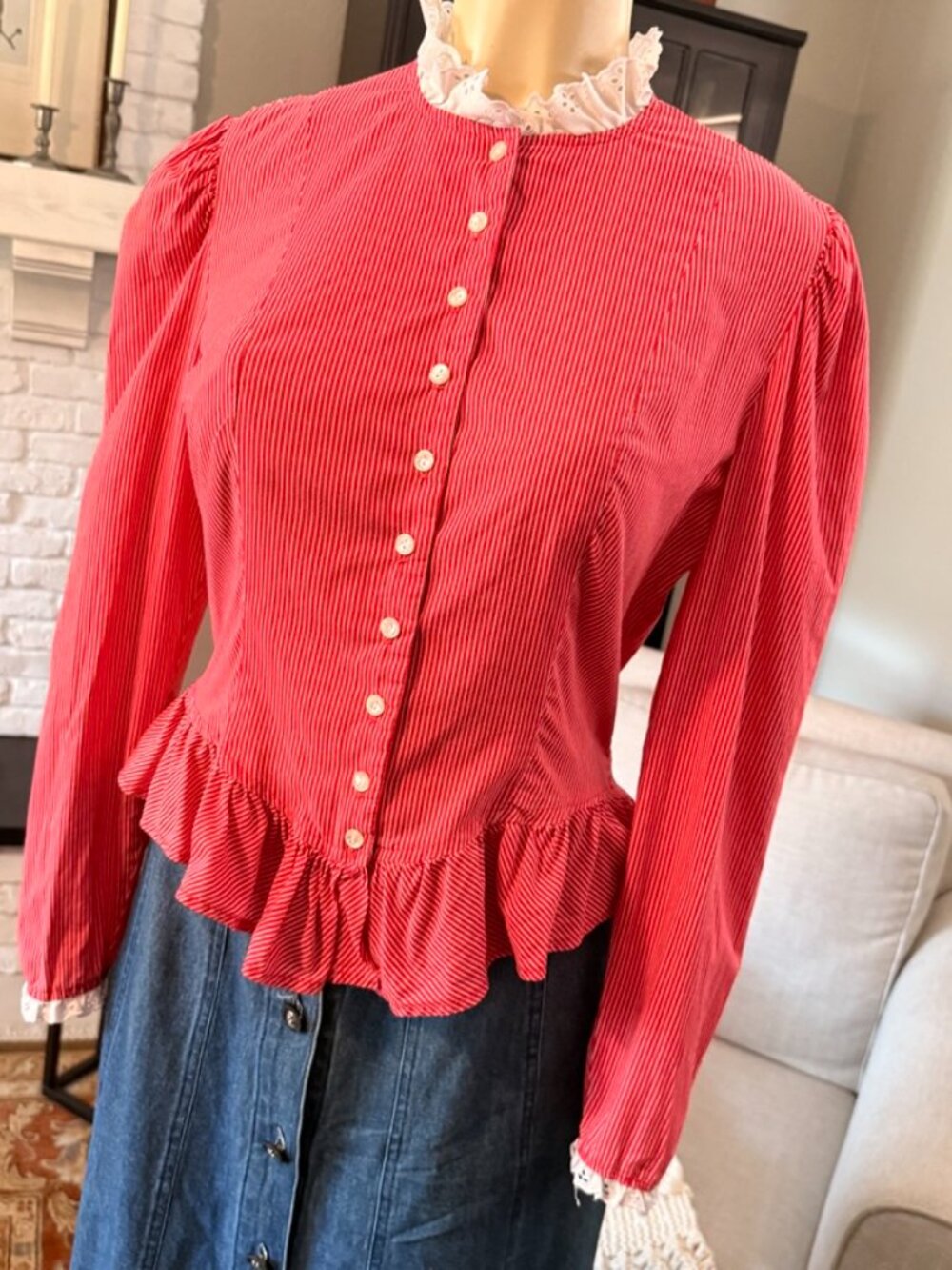 Eber San Francisco Red&White Pinstripe Button Front Blouse w/ white Lace Trim